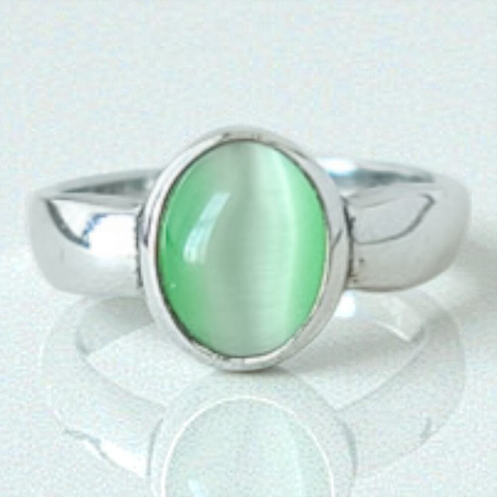 Vintage Sterling Silver 925 Oval Cats Eye Gemstone Ring Chatoyant Size 7 3g